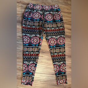 WinWin Multicolor Patterned Joggers